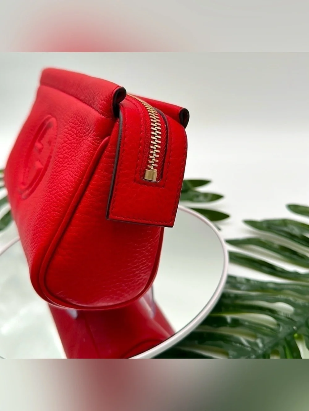 GUCCI | ✨NEW✨ Soho Cosmetic Case / Pouch in Red Pebbled Leather